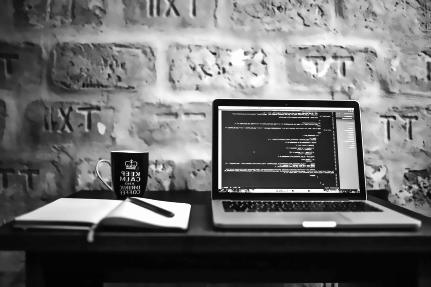 Professionelle Arbeitsumgebung für Datenanalyse und KI-Projekte